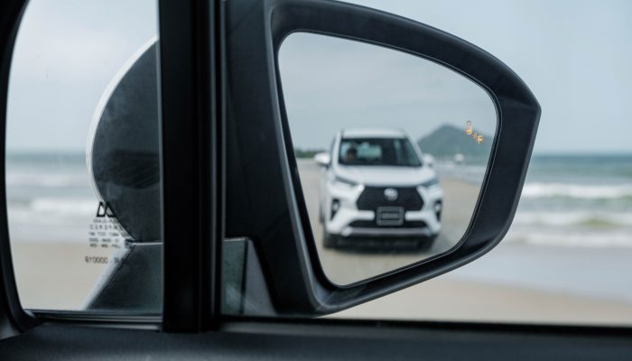 Gương xe gập mở tự động tích hợp đèn báo rẽ, tích hợp cảnh báo điểm mù